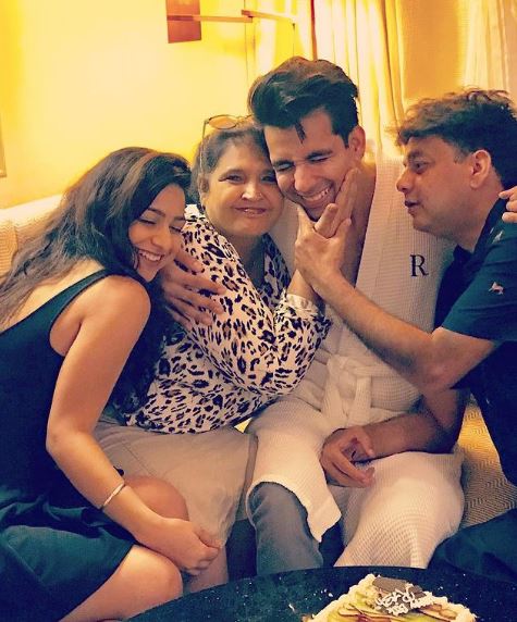 Diksha Sharma with her parents and siblings