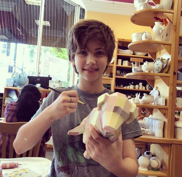 Emmy DeOliveira likes to make handmade crafts