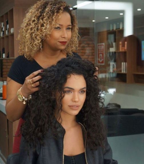 Giovana Cordeiro takes great care of her hair