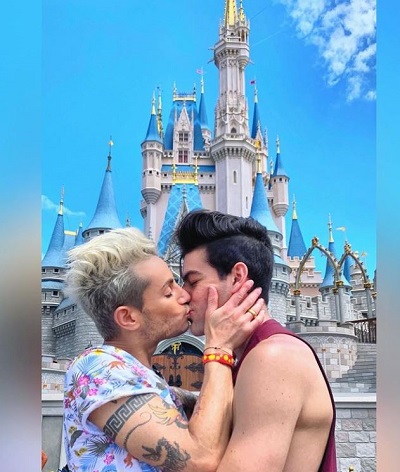 Hale Leon and Frankie Grande went to Disney Land