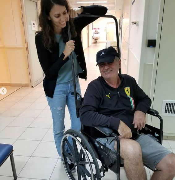 Hila Klein with her father