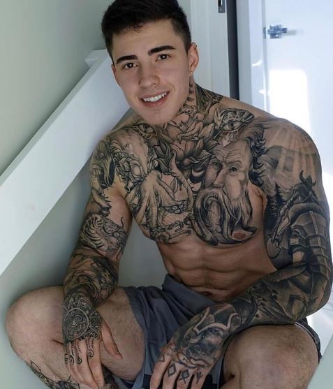 Jake Andrich bio