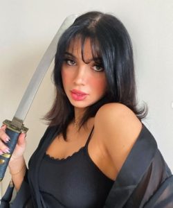 Who is Julia Bayonetta? Wiki, Biography, Age, Height, Husband, Career