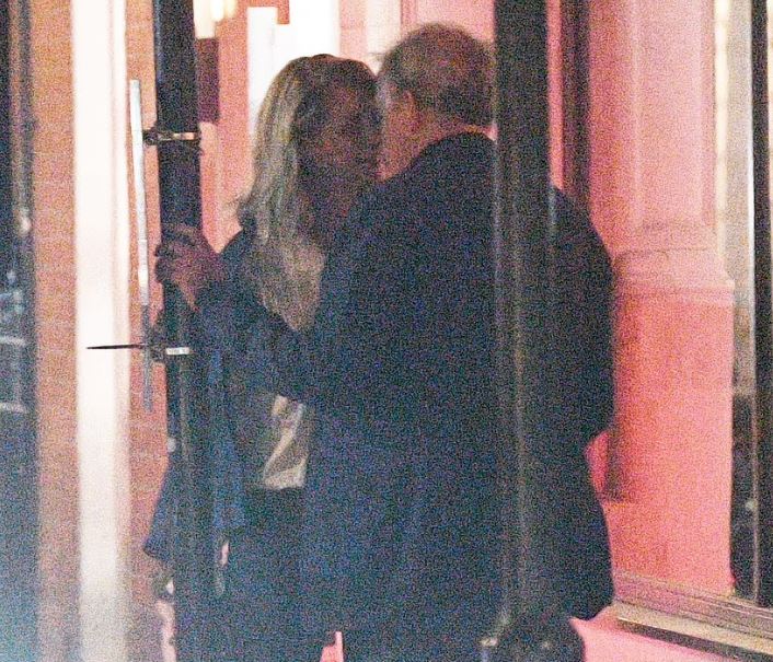 Lisa Hogan and Jeremy Clarkson spotted kissing each other on the street