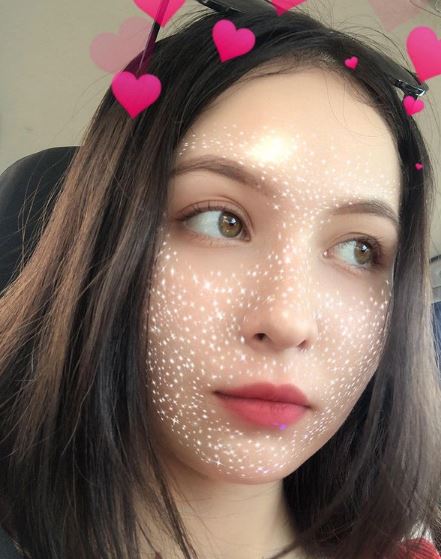 Maya Hejnowska likes snapchat filters