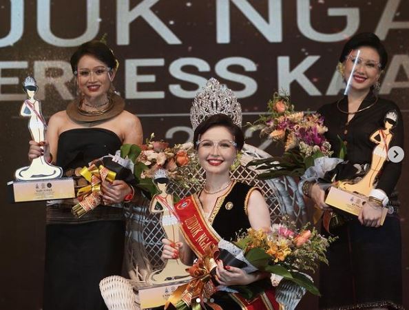 Maya Hejnowska won the Unduk Ngadau beauty pageant at Kaamatan Festival 2021