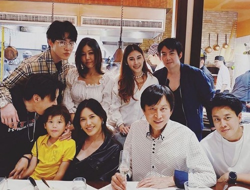 Mike Angelo with his family