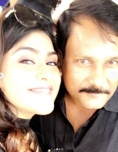 Naira Shah with her father