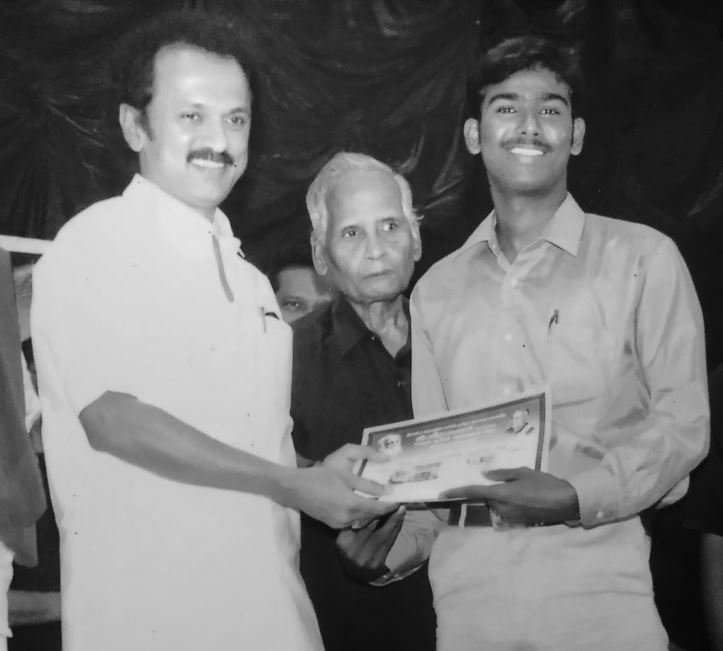 Old image of Tamilan Prasanna with MK Stalin