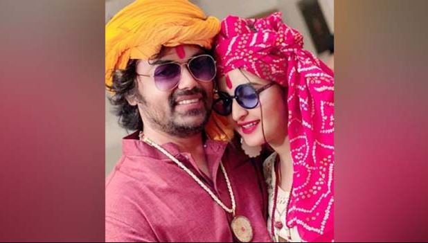 Pori Moni with her ex-husband ​Kamruzzaman Roni