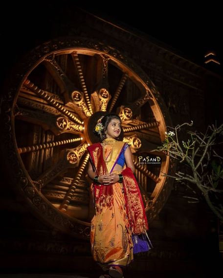 Rashi Shinde in traditional dress