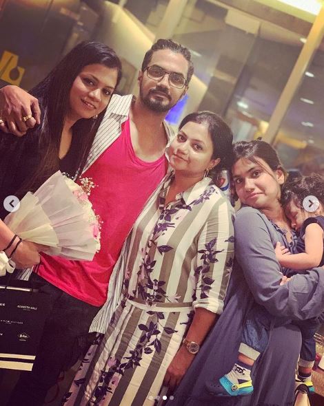 Rocky Jaiswal with his sisters