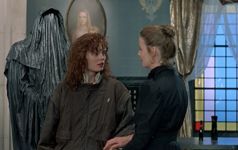 Romy Walthall Windsor played the role of Molly McNulty in the TV show The House of Usher