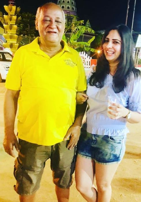 Sakshi Joshi with her father in law
