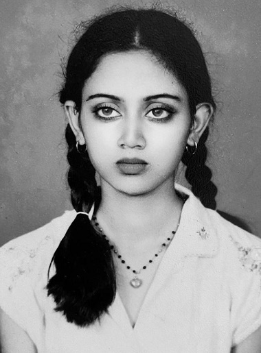 Sakshma Srivastav mother Priti Srivastav when she was 17