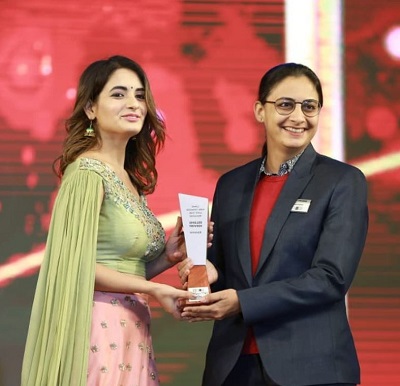 Shagun Sharma was awarded by Go Celeb Talent