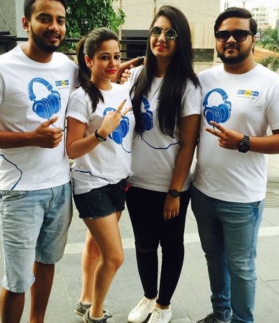 Shreya Singh attending the 2017 IPL finals with her friends