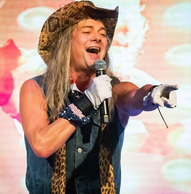 Singer Johnny Solinger dies at 55