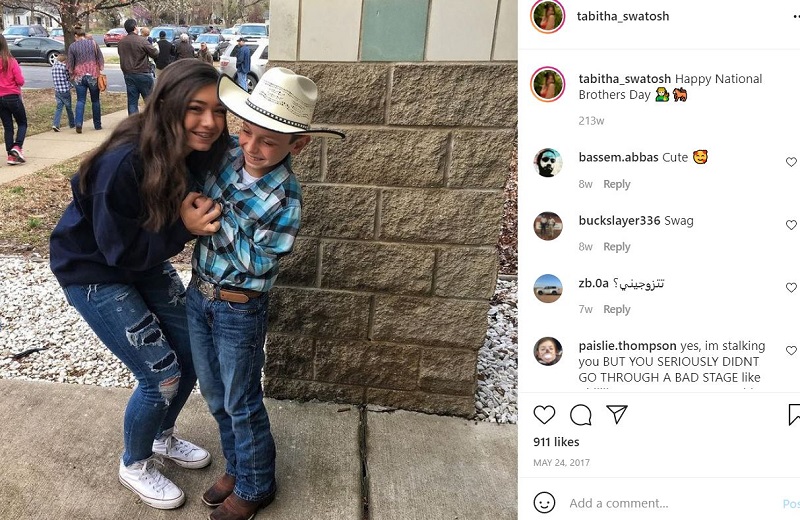 Tabitha Swatosh posted a picture of her brother Blake Swatosh on the ocassion of Siblings Day