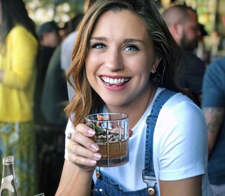 Taylor Misiak was seen in American Vandal as Abby Samuels