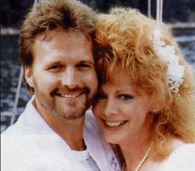 Wedding photo of Narvel Blackstock and Reba McEntire