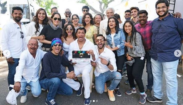 Zarin Shihab with the cast of India Lockdown