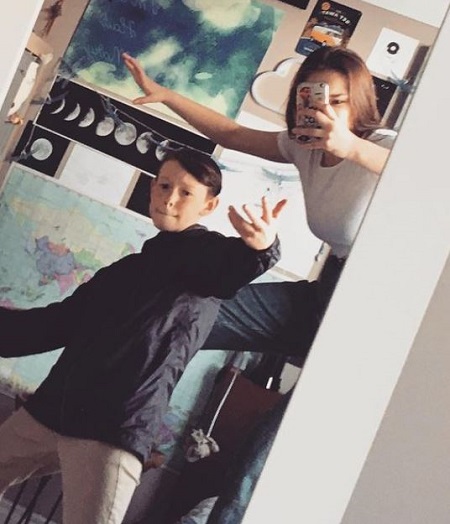 Zoe Marlett has a younger brother Oakley Marlett