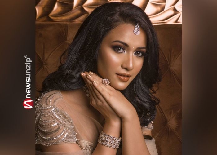 Aayushi Bhave