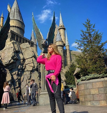 Alishba Anjum went to Hogwarts