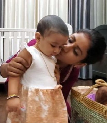 Alya Manasa with her daughter Aila Syed