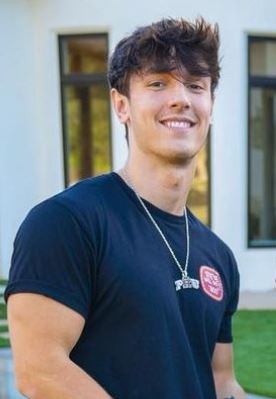 Ari Aguirre boyfriend Bryce Hall