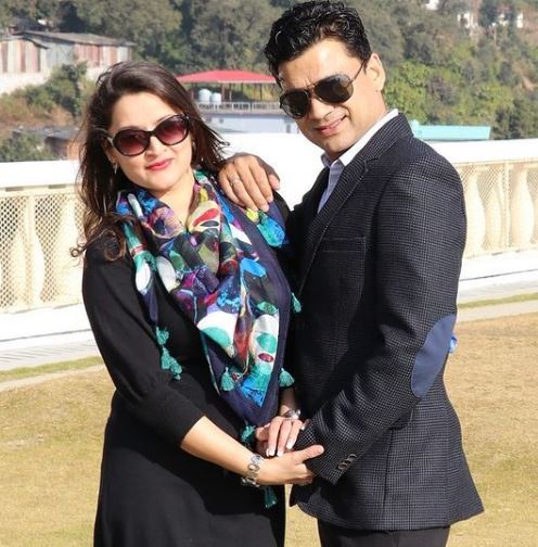 Aura Bhatnagar parents