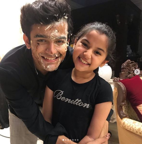 Aura Bhatnagar with her co actor