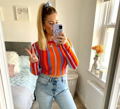 Charlotte Trippier loves to take mirror selfies