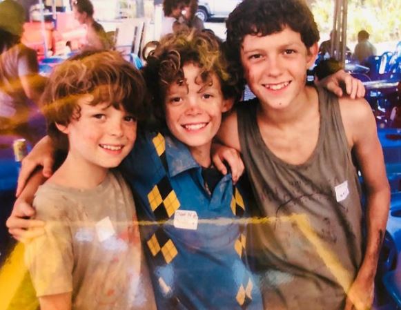 Childhood photo of Harry Holland with his brothers Tom Holland and Sam Holland