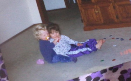 Childhood photo of Kara Kavajecz with her sister Karly Kavajecz