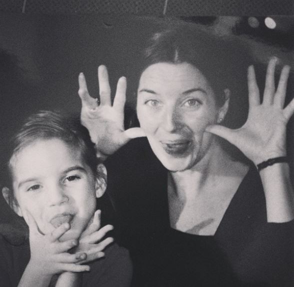 Childhood photo of Natalie Noel with her mother Jenn