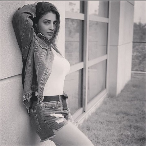 Daksha Nagarkar's photoshoot