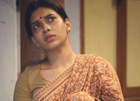 Dushara Vijayan rose to fame after playing the role of Mariyamma in Sarpatta Parambarai