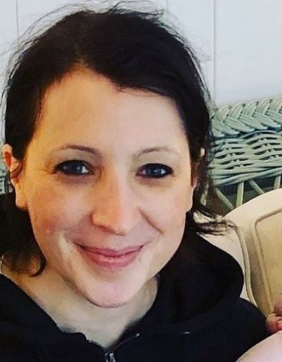 Elisa Pugliese graduated from Syracuse University in 1993