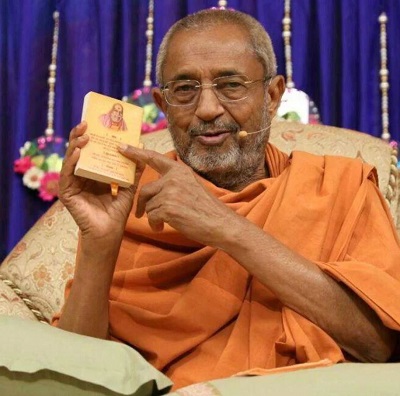 Hariprasad Swamiji came in union with Yogiji Maharaj for the very first time in Revandas's Khadaki in 1953 A. D