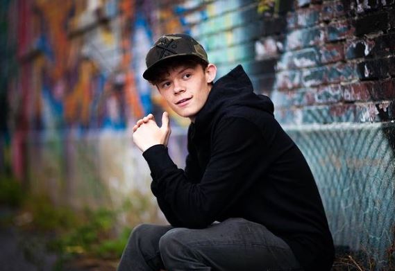 Harry Holland bio