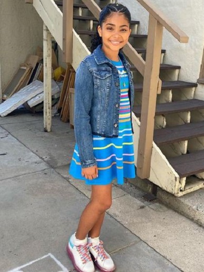 Jaidyn Triplett on the set of iCarly