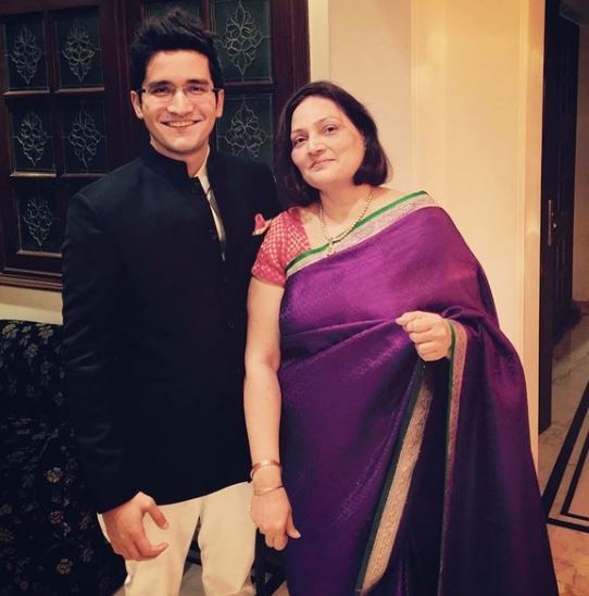 Jehan Handa and his mother