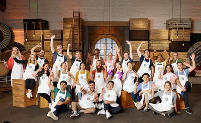 Kishwar Chowdhury with all the participants of Masterchef Australia