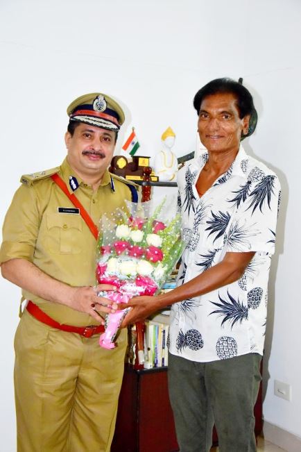 Lakshman Gugulloth congratulates Anil Kant for his appointment as new DGP of Kerala