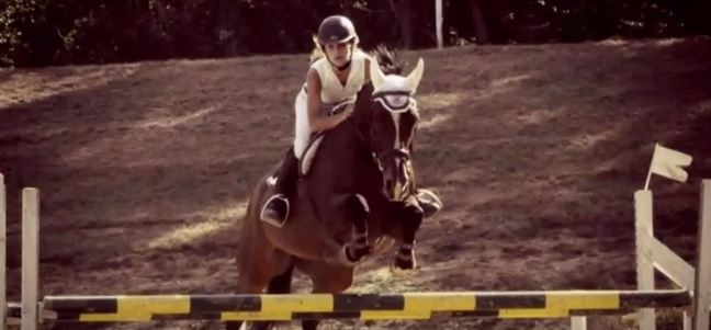 Lea Kyle is a former horse rider