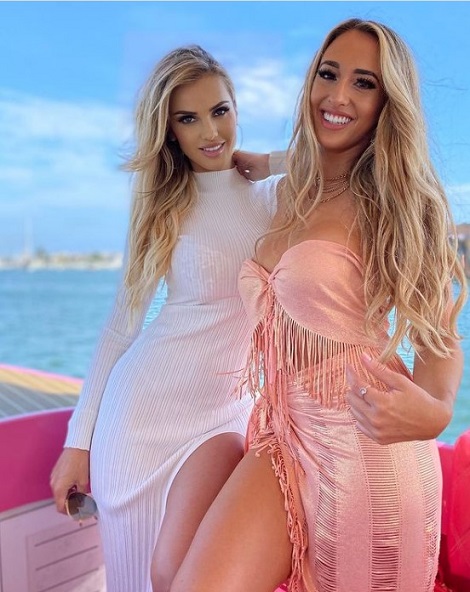 Leanna Bartlett celebrating the birthday of friend Zoe Klopfer at Newport Beach, California