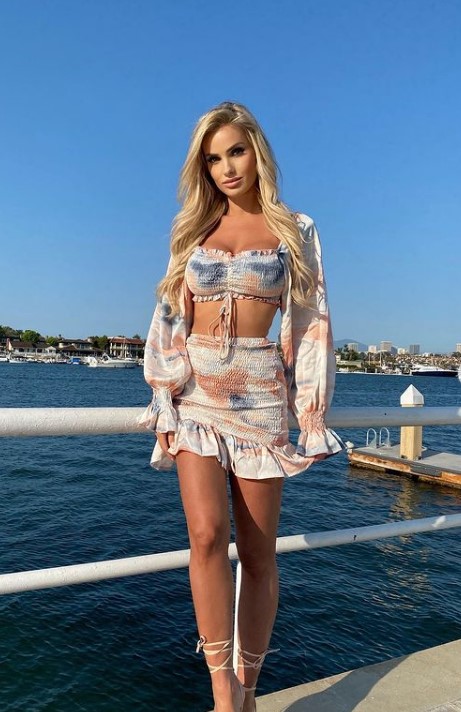 Leanna Bartlett enjoying her weekend at a port