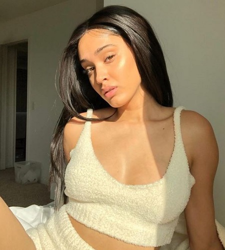 Lee Rodriguez was born to her parents on November 28, 1999